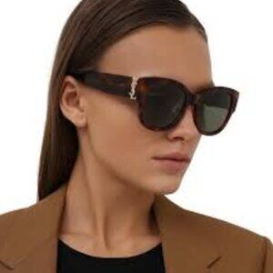 OVERSIZED TORTOISE SHELL YSL SUNGLASSES! BARELY WORN!